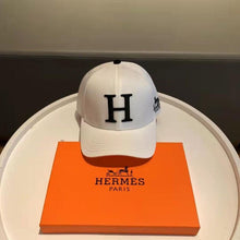 Load image into Gallery viewer, Hermes logo cap
