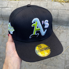 Load image into Gallery viewer, Oakland Athletics fitted flat cap
