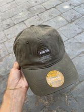 Load image into Gallery viewer, Levi&#39;s logo cap
