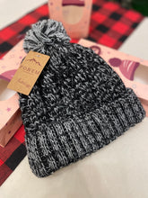 Load image into Gallery viewer, Beanie with a gift bag
