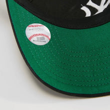 Load image into Gallery viewer, NY Yankees trucker
