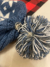 Load image into Gallery viewer, Beanie with 3 pom poms in a gift box

