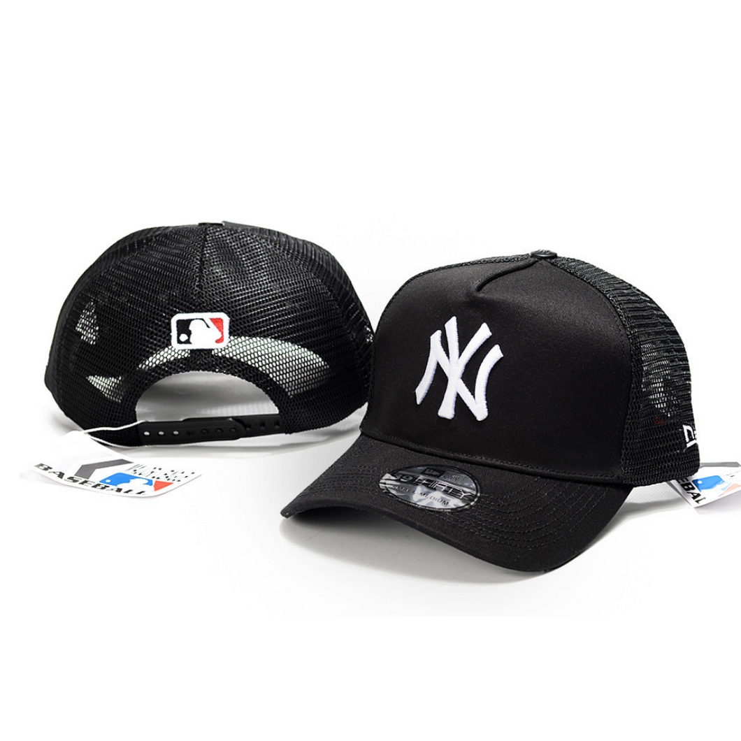 NY Yankees Trucker