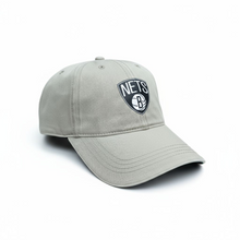Load image into Gallery viewer, Brooklyn Nets Logo Cap – Light Beige
