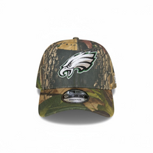 Load image into Gallery viewer, Philadelphia Eagles Camo Snapback – New Era 9FIFTY
