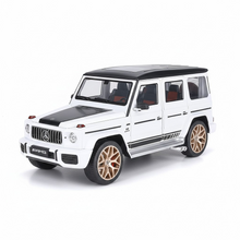 Load image into Gallery viewer, Mercedes-AMG G-Class G63 (1:18)
